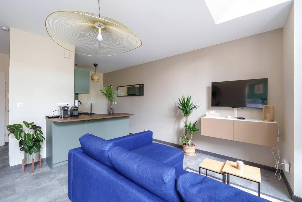Appartement Lumineux Avec Cour Шомон Екстер'єр фото