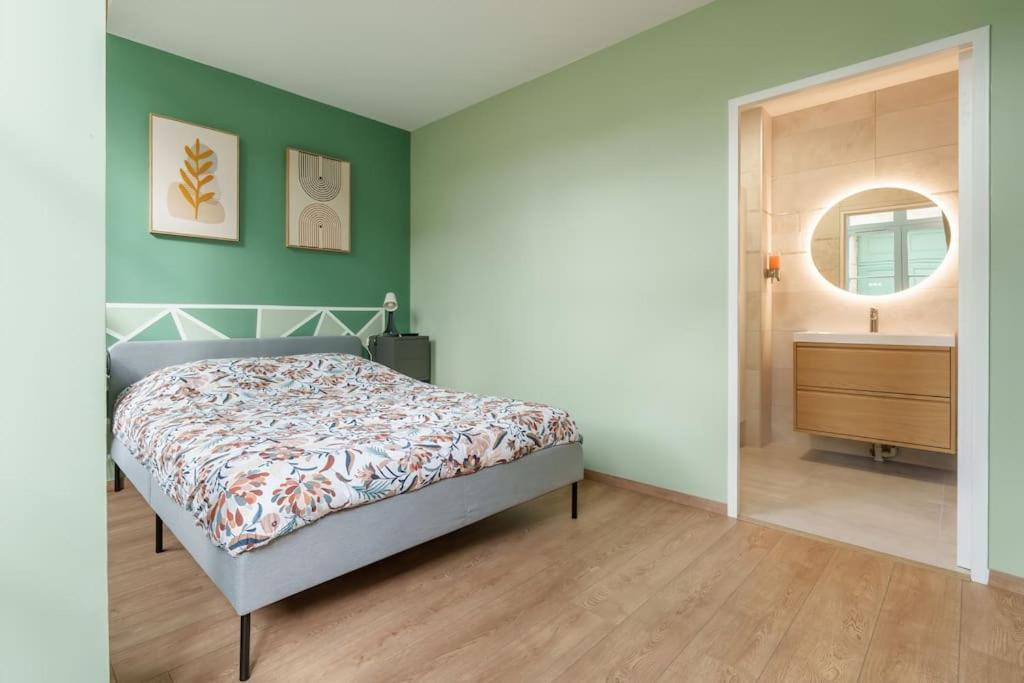 Appartement Lumineux Avec Cour Шомон Екстер'єр фото