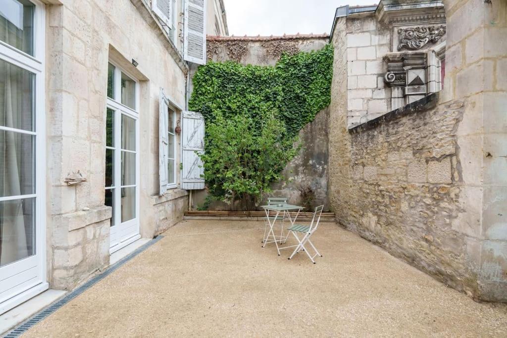 Appartement Lumineux Avec Cour Шомон Екстер'єр фото